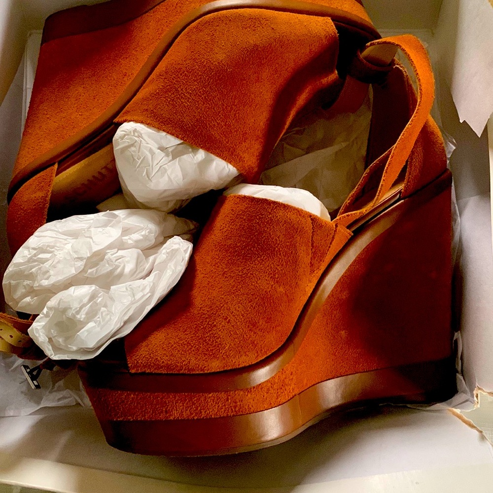 Platform Schultz shoes-suede